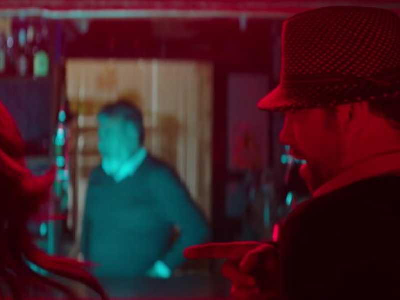 Un frame del video di Cloud 9, del cantante inglese Jamiroquai 
