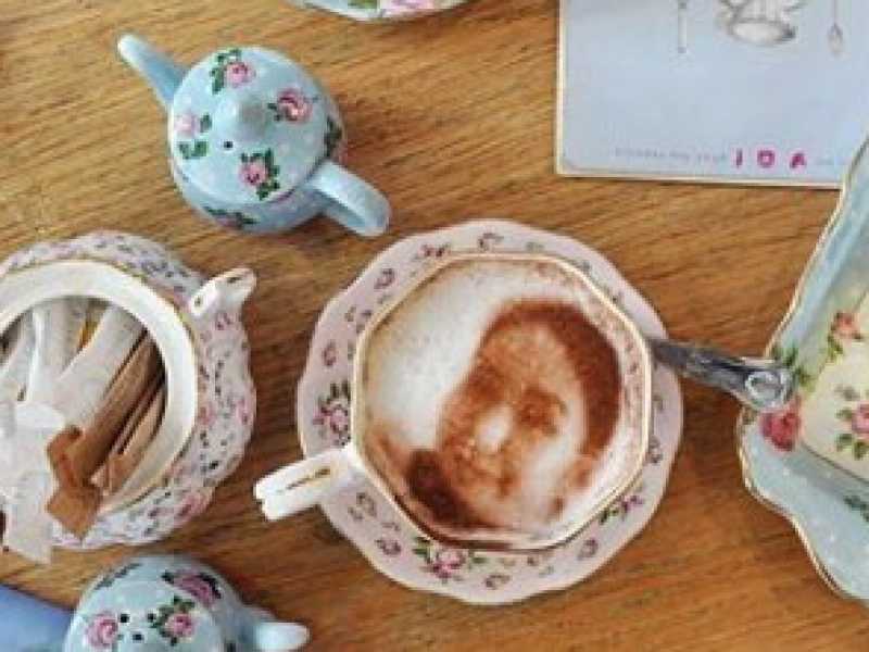 Un selfieccino (foto  Instagram di saffyyyy) 
