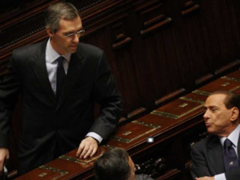 Ruby bis, per i giudici di Milano "Berlusconi va indagato per corruzione in atti giudiziari"
