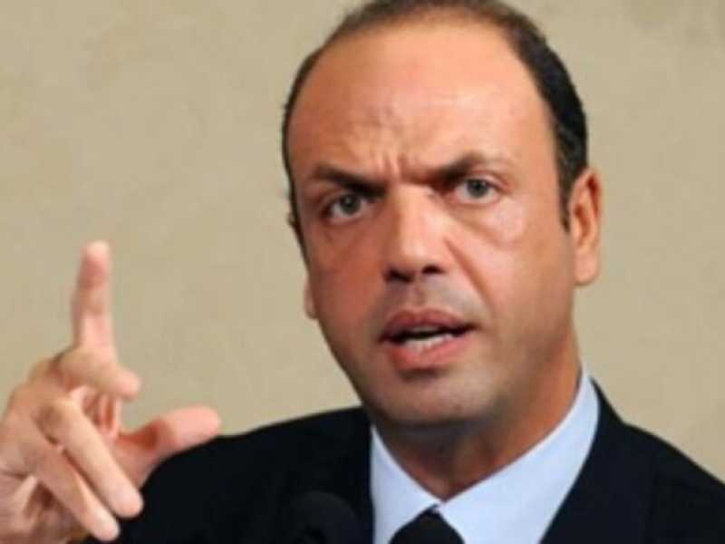 Alfano: "La vita del governo Letta dipende da noi"