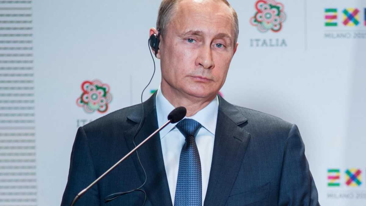 Immagine di Putin in Italia, la guerra dello streaming e l'epidemia Mers. Di cosa parlare stasera a cena