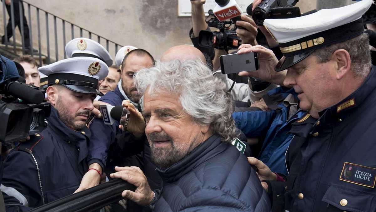Immagine di Grillo contro la Cina e il piano dell'offensiva contro Raqqa. Le notizie del giorno, in breve