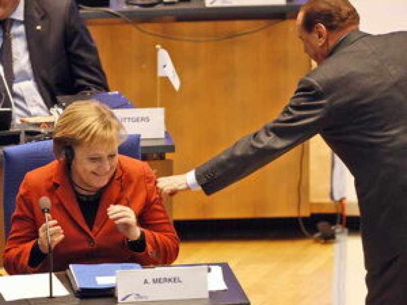 Merkel-Berlusconi: duello sulla Germania. "Surreale attribuirmi sentimenti antitedeschi"