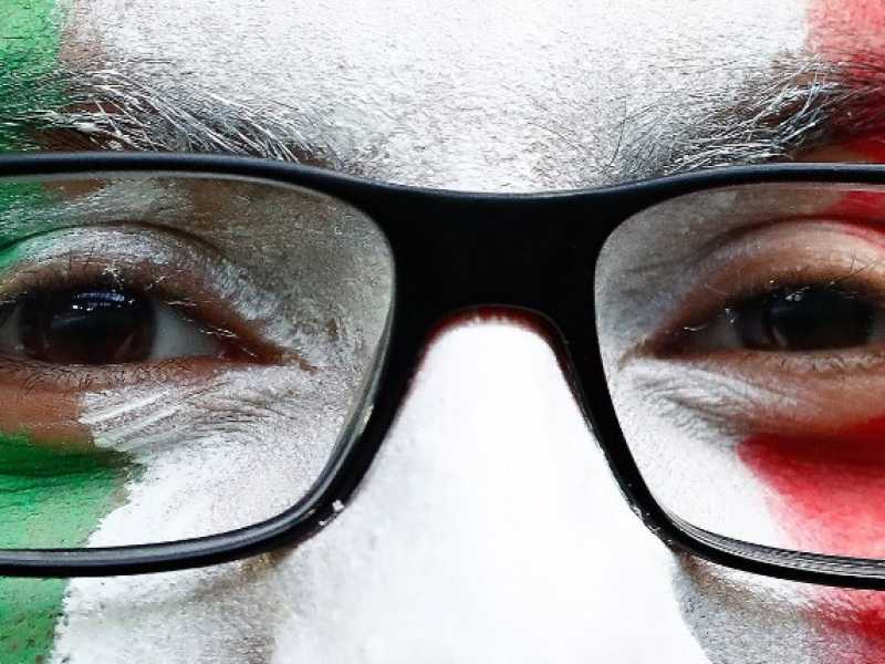 Il bianco del tricolore simbolo perfetto dell'Italia repubblicana