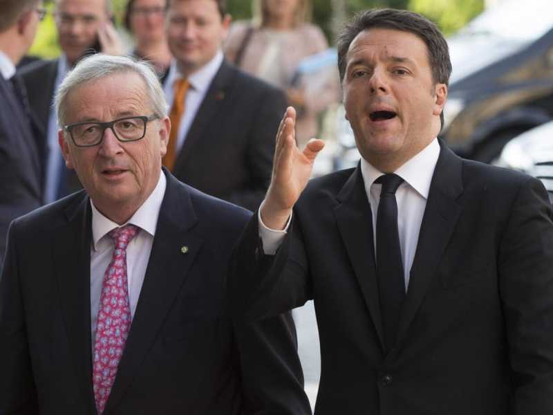 Juncker e Renzi (foto LaPresse)