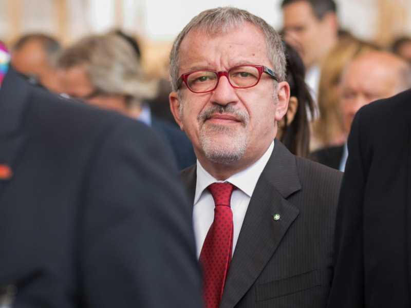 Il presidente della Regione Lombardia, Roberto Maroni (foto LaPresse)