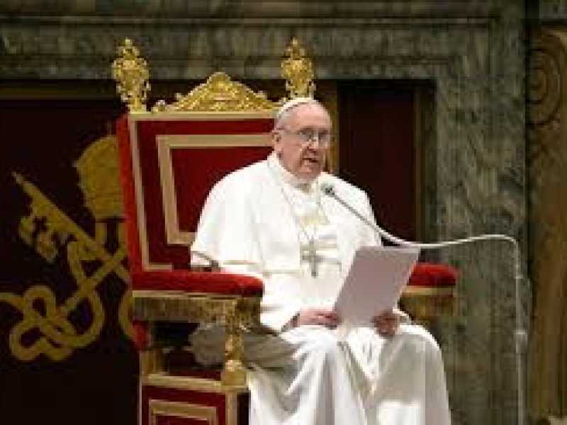 Il Papa si riprende lo Ior in punta di chirografo e lo mette sotto inchiesta