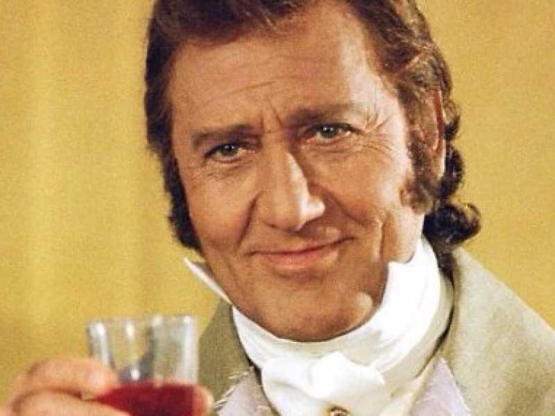 Che fa un milanese tipo se gli annacquano il vino? Protesta, si indigna. Oppure chiama la Asl. Il romano invece abbozza. Anzi, canta felice: tu mi freghi? Ma che m&rsquo;importa, io ti frego di pi&ugrave;