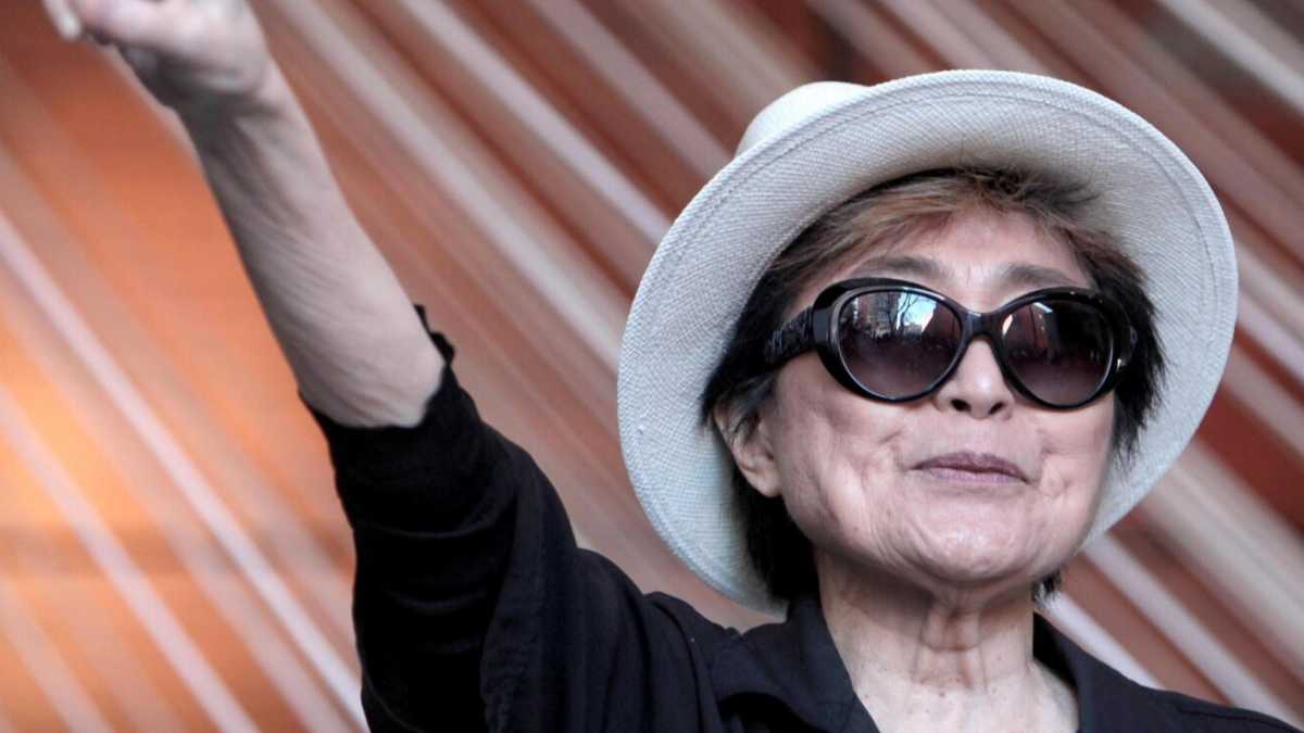 Immagine di Yoko Ono, giustizialista alla Davigo