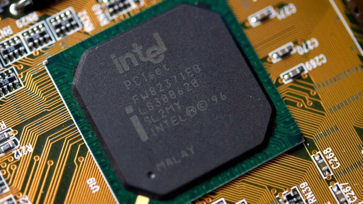 Immagine di Perché l’Europa è al bivio nella Guerra fredda dei microchip