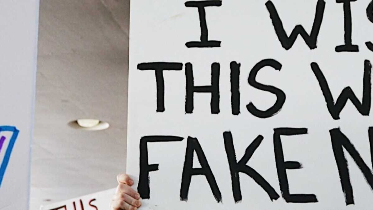 Immagine di Quando il fact-checking e la lotta alle fake news nascondono la censura