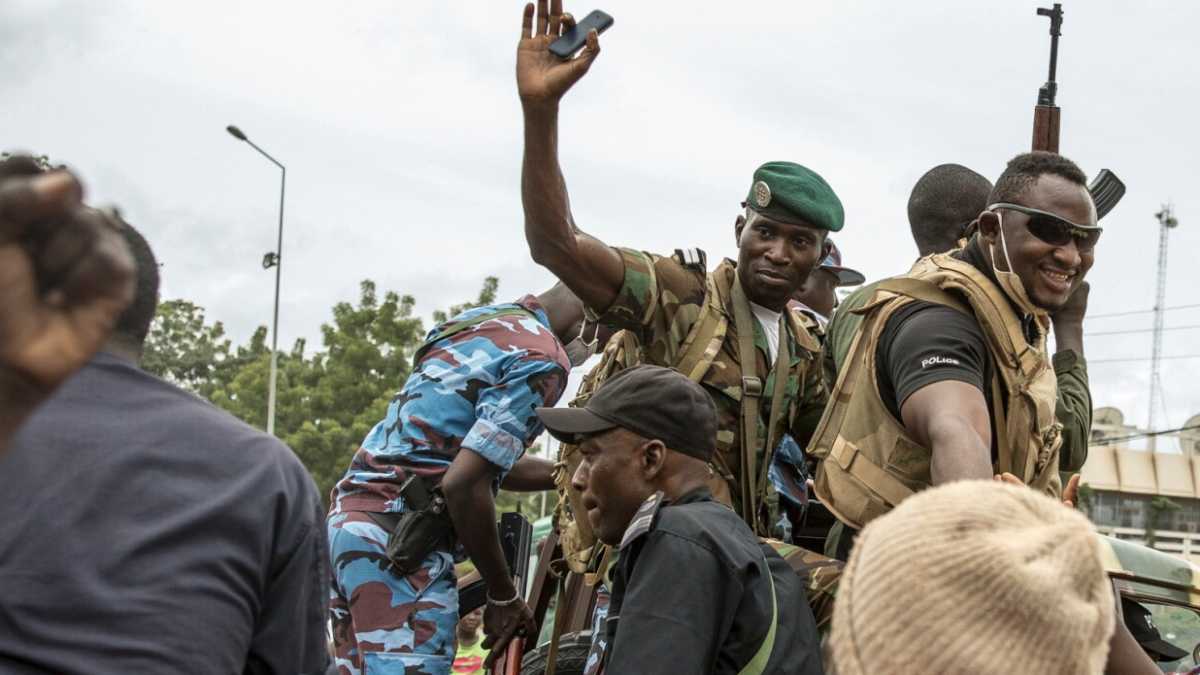 Immagine di Accerchiati dal mal d’Africa