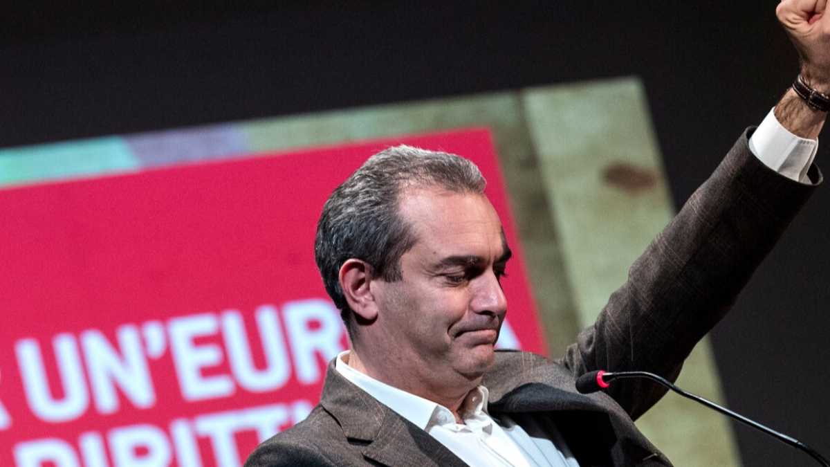 Immagine di Dopo la "rivoluzione" fallita de Magistris a Napoli sogna la grandissima coalizione demopopulista