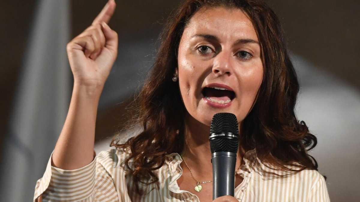 Immagine di In Toscana, Susanna Ceccardi a mezzo punto da Eugenio Giani