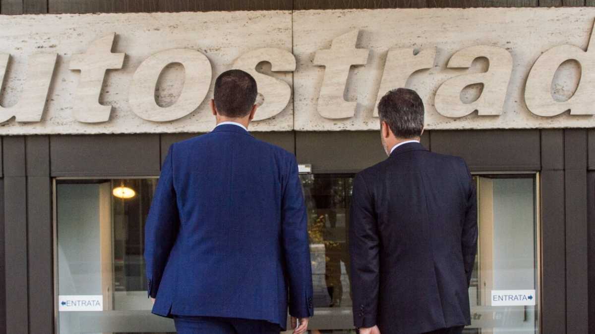 Immagine di Atlantia balza in Borsa, ma per l'accordo con Cdp il puzzle non è ancora completo