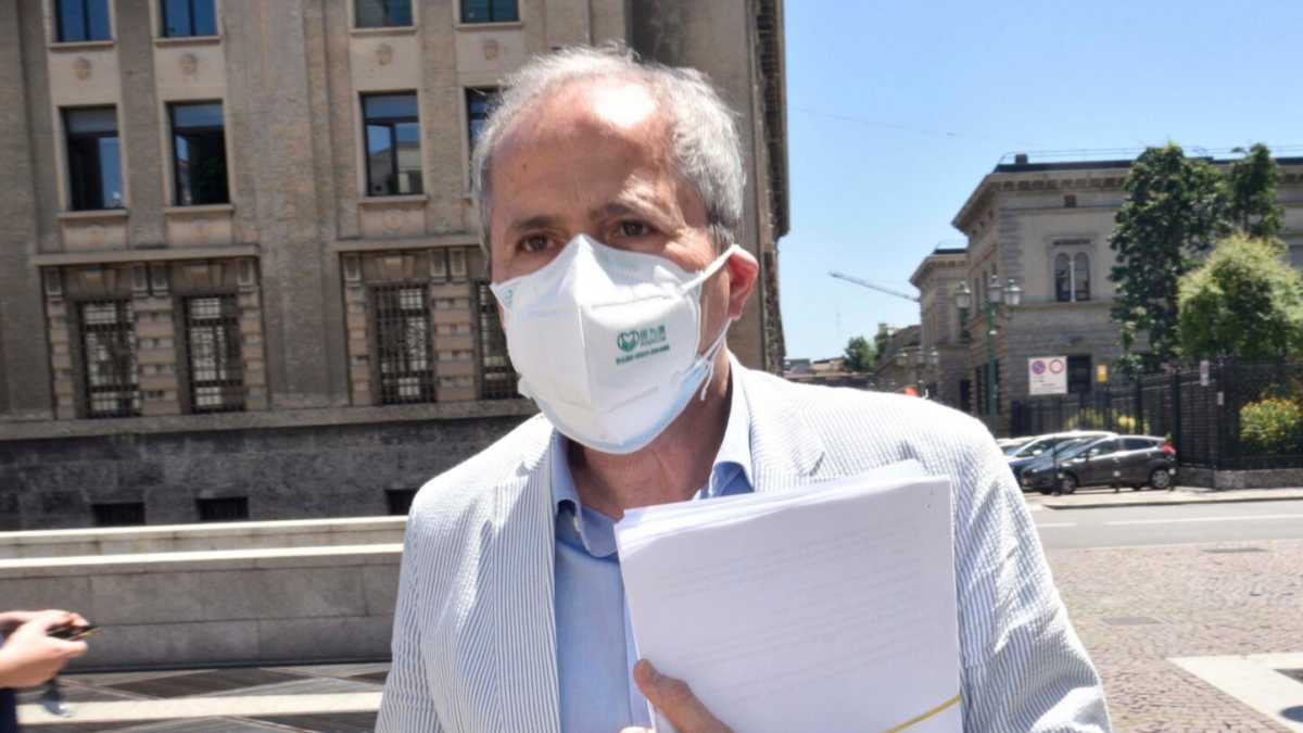 Immagine di “E’ presto per il vaccino anti Covid”. Parla Crisanti, l’antidogmatico