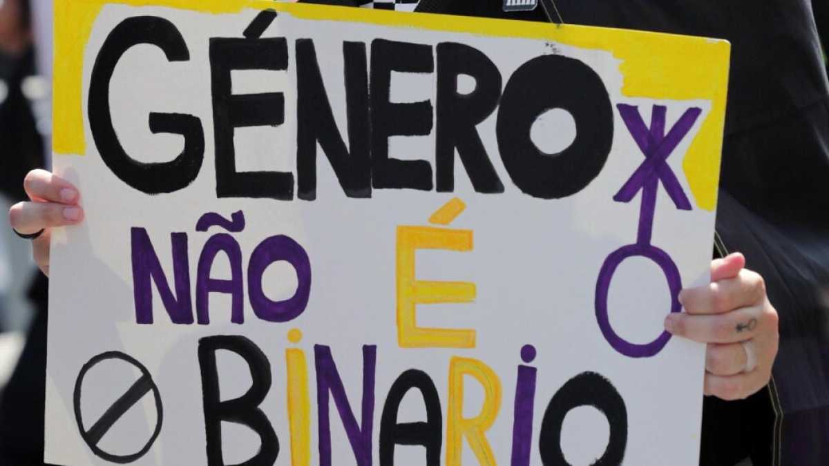 Immagine di Dio ci salvi dall'asterisco eviratore