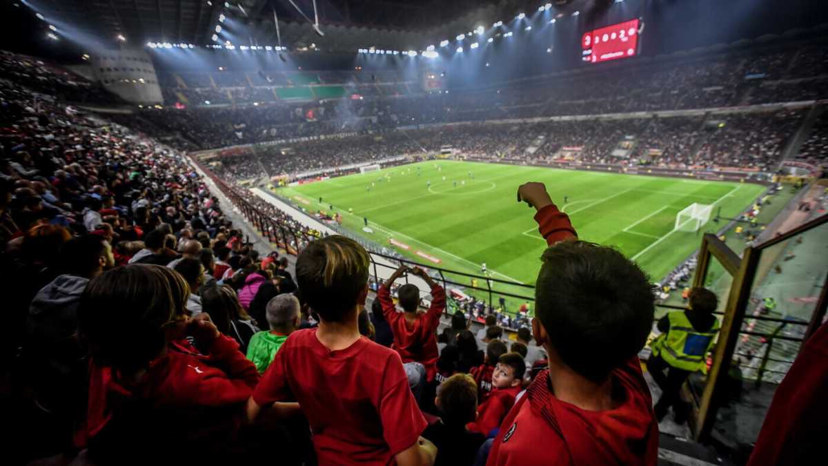 Immagine di Quel rumore che non c’è più. Tutte le volte che la curva ha vinto la partita