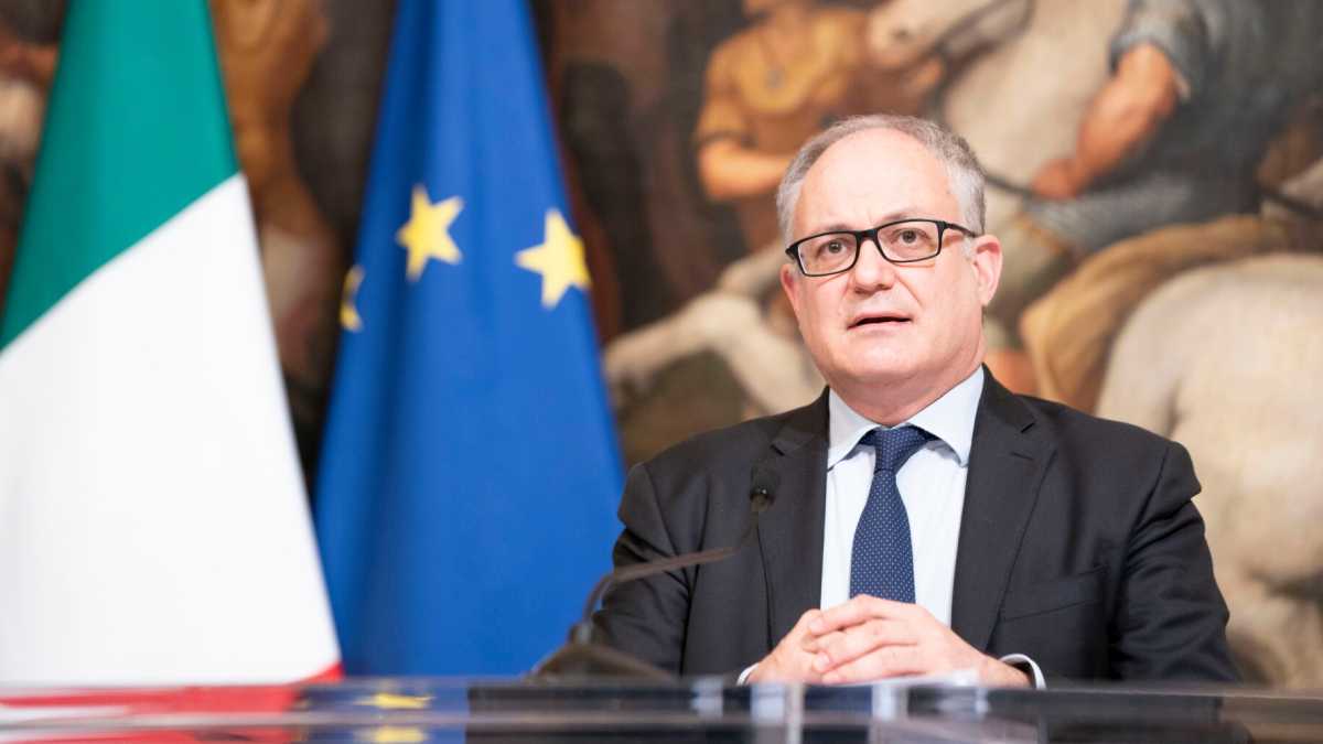 Immagine di “Sì: abbassare le tasse grazie all’Europa si può”. Recovery e futuro. Parla Gualtieri