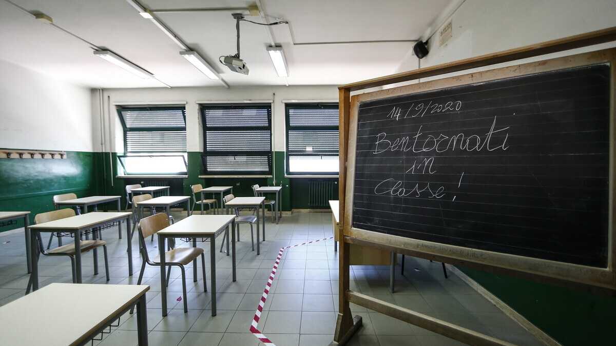 Immagine di Il mistero delle 60 mila cattedre e il problema folle del sistema scuola
