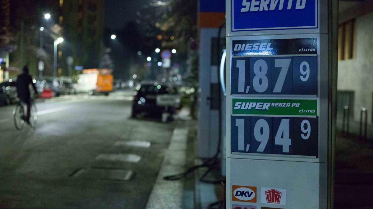 Immagine di La truffa politica nascosta dietro all’aumento delle accise sul gasolio