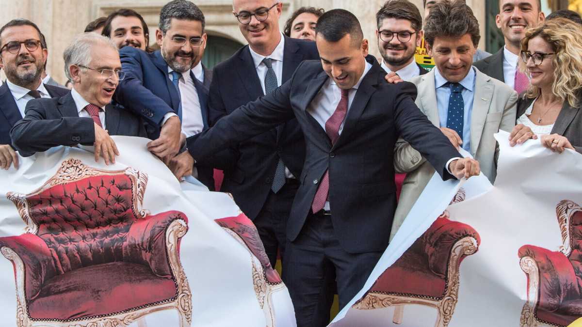 Immagine di Il comico e il tragico dietro la Casta