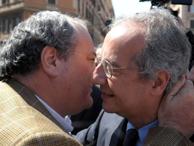 Veltroni & Bettini: c'eravamo tanto amati. Sul referendum (e poteri forti) se le danno di santa ragione