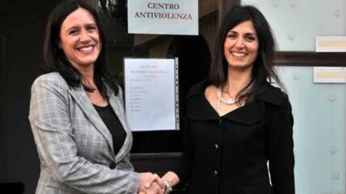 Immagine di "Via Irrudicibili, Casapound e Forza Nuova". Lozzi sfida Raggi sull'antifascismo