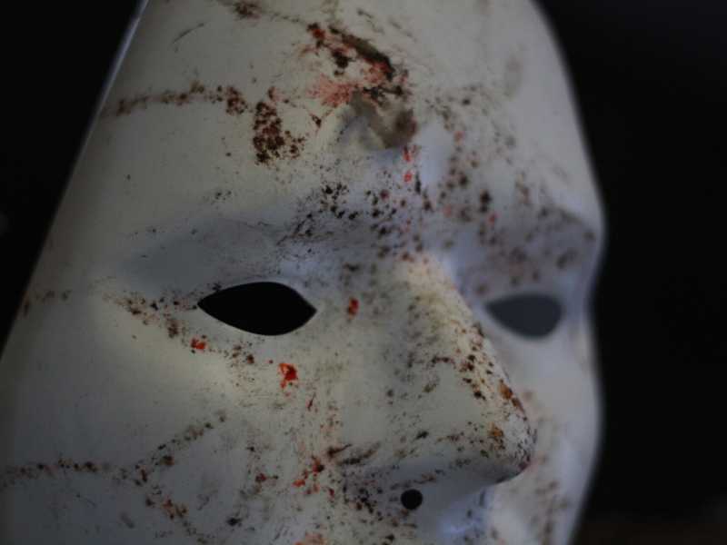 La tragedia (e la farsa) dell’uomo comune che si illude di essere originale
