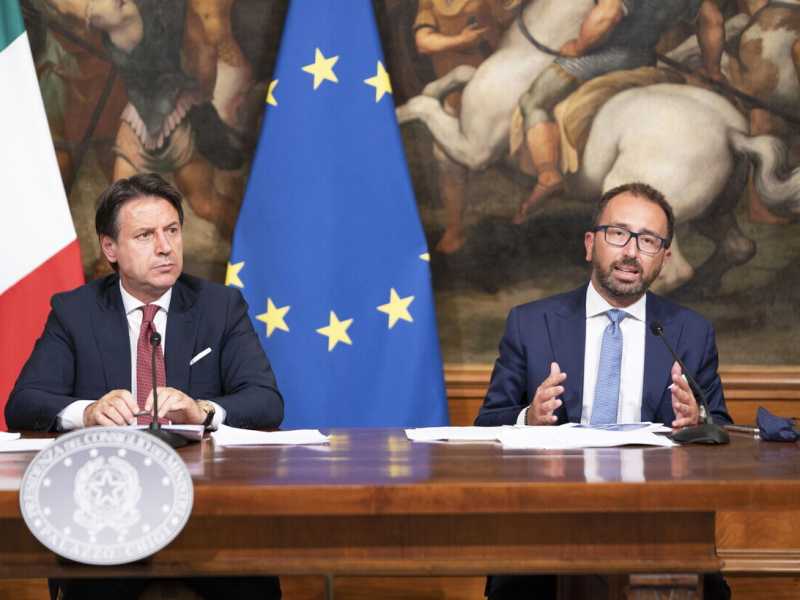 Così Conte sferza Bonafede sui servizi segreti: "I capi delegazione sapevano"