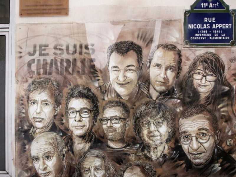 Gli islamisti in Francia sfrattano i giornalisti di casa con le minacce di morte