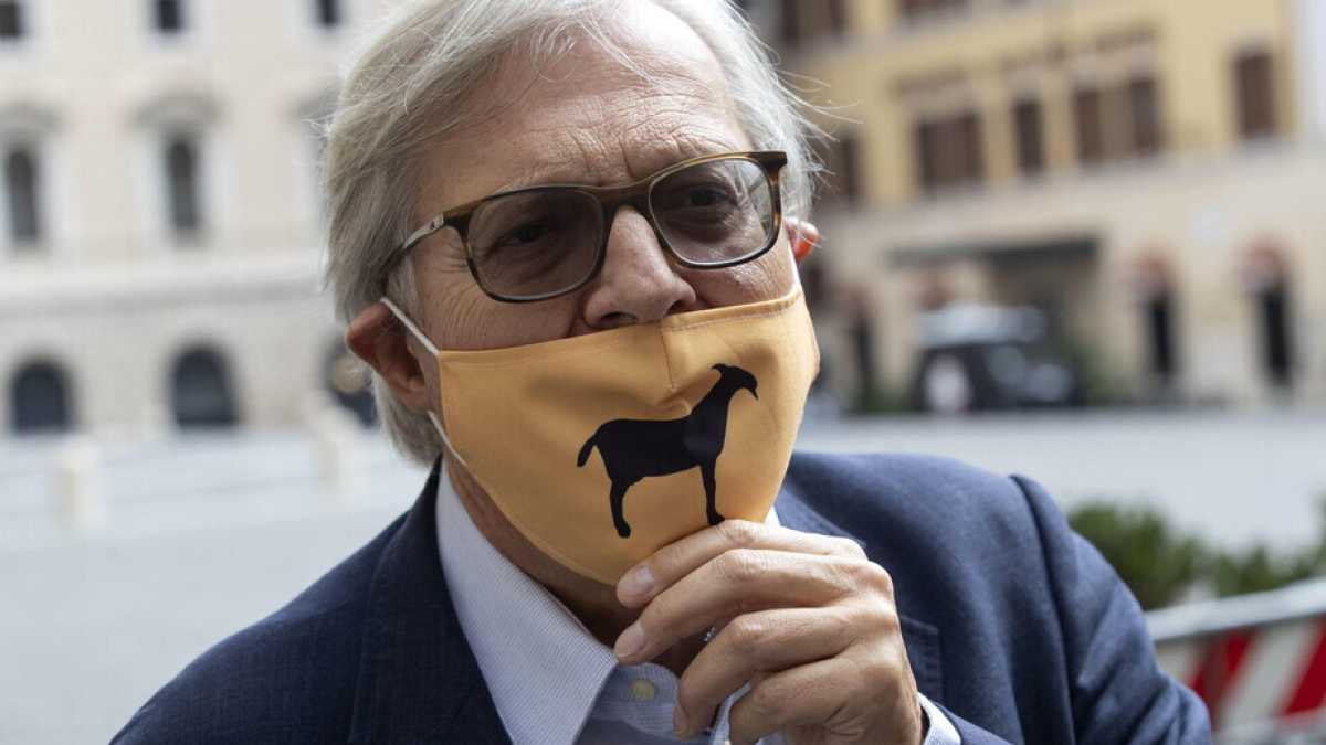 Immagine di Ma ora che il guaio è fatto, portate via Sgarbi