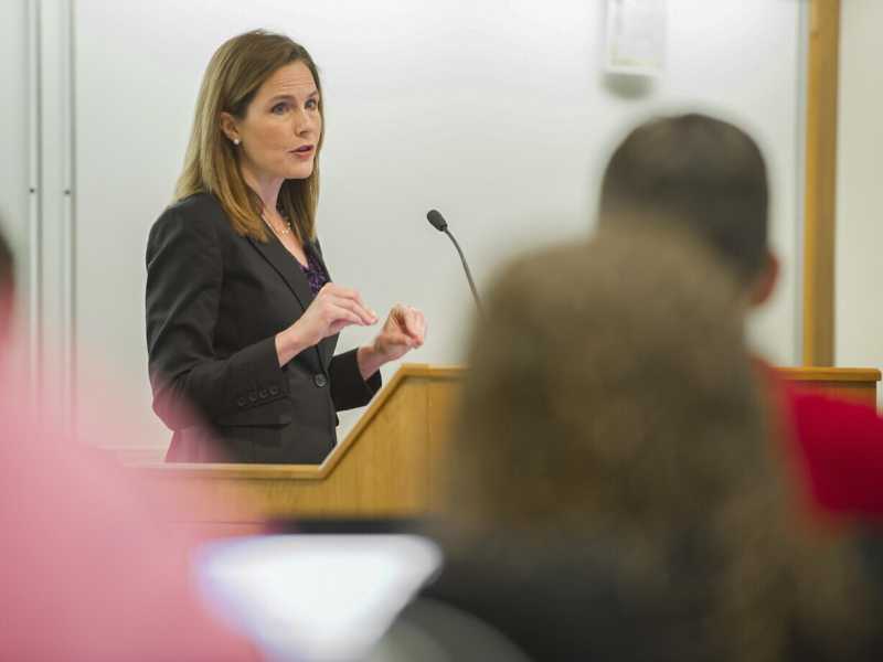 Su Amy Coney Barrett, la scelta di Trump alla Corte Suprema