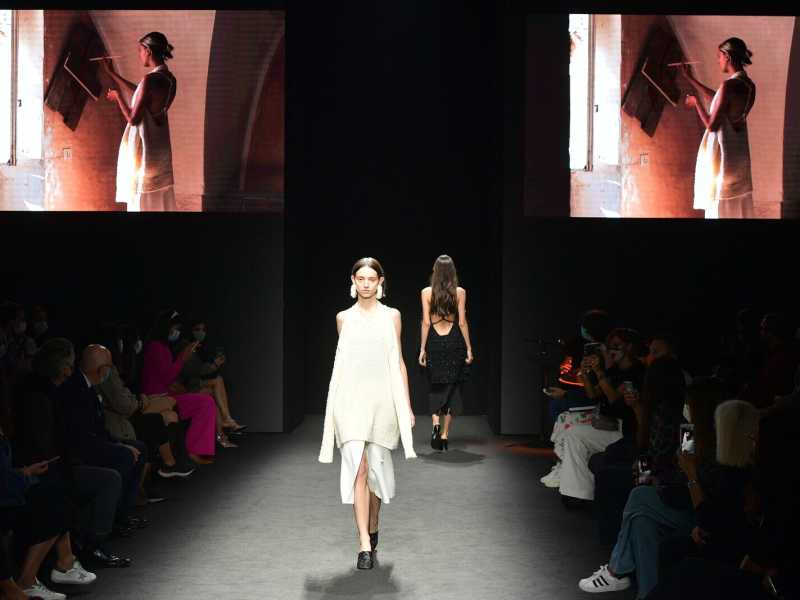 La sfilata di Simona Marziali alla Milano fashion week 2020 <br />