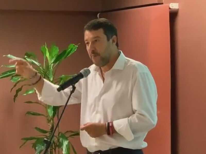 Salvini rilancia su Roma e detta il profilo del candidato sindaco