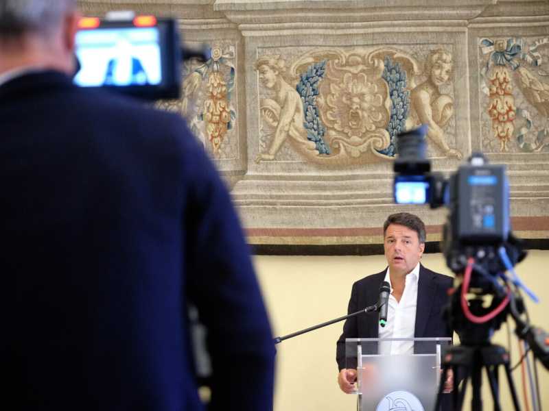 Renzi: "Italia viva straordinaria". Eletti 10 consiglieri, a secco in Puglia e Veneto