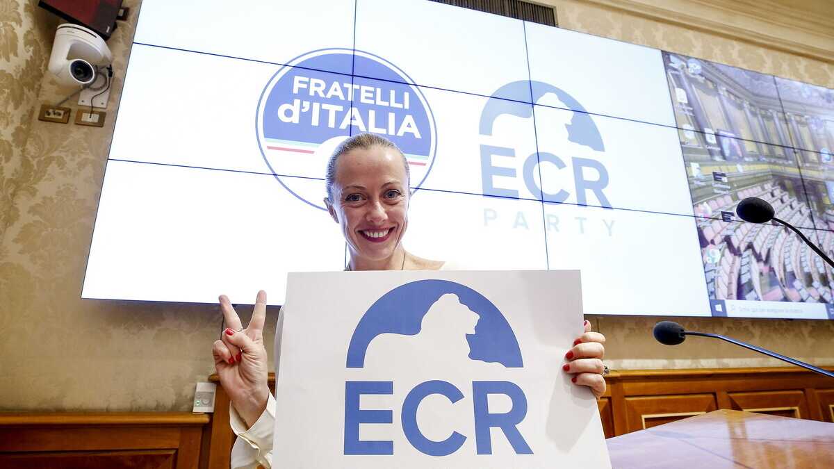 Immagine di Il partito guidato dalla Meloni a Bruxelles è un ogm raccogli sovranisti