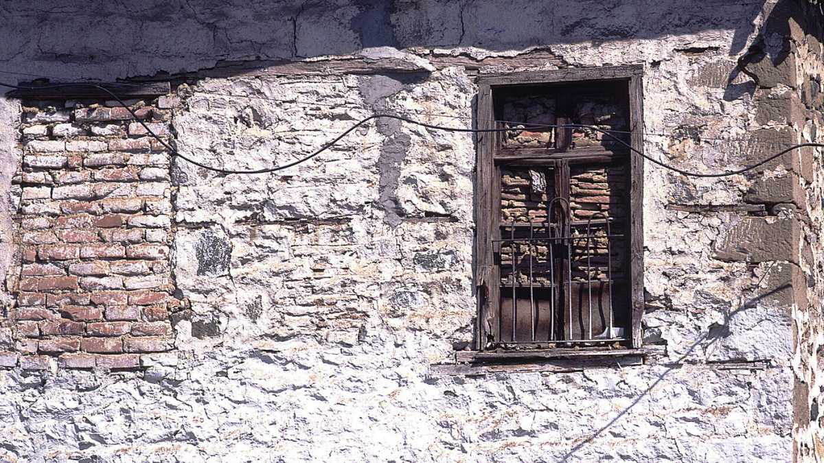 Immagine di "Casa d'altri", la sostenibilità perfetta di una premodernità tremenda