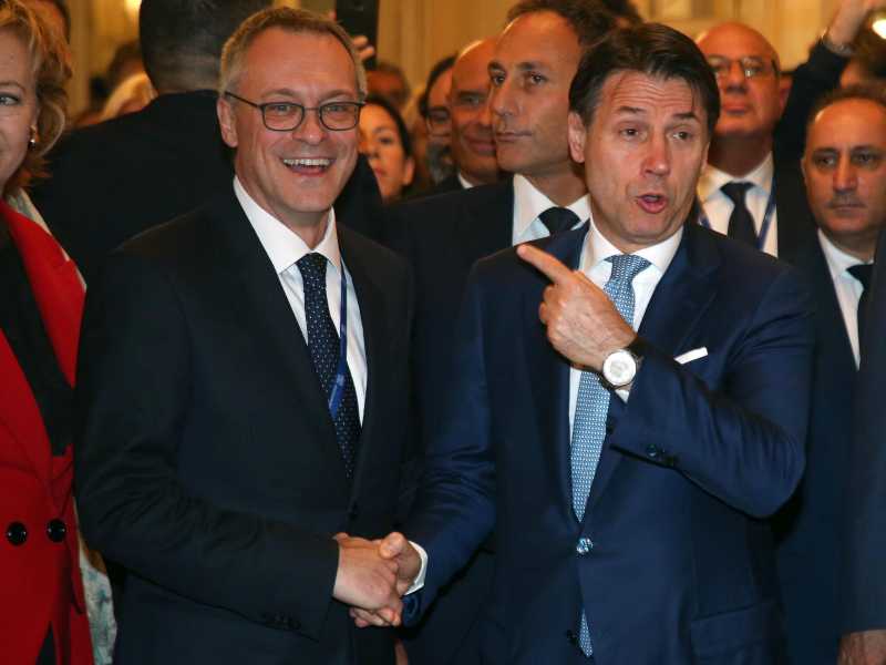 Confidustria striglia il governo. E Conte (in privato) riprende Bonomi
