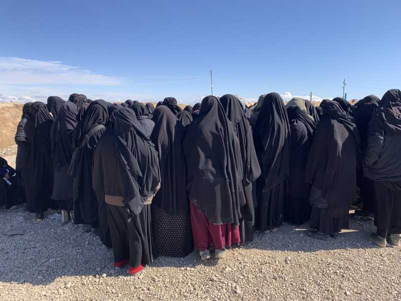 I Ros vanno ad arrestare una jihadista italiana in Siria, lei è "felicissima"