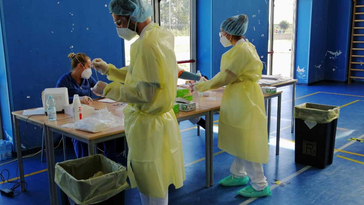 Immagine di A che punto siamo nella lotta al Covid negli ospedali? Parla il presidente degli internisti