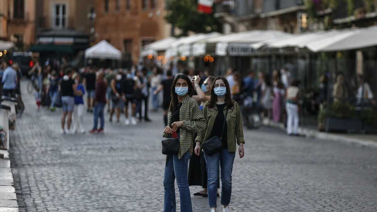Immagine di Nel Lazio arriva l'obbligo di mascherine all'aperto
