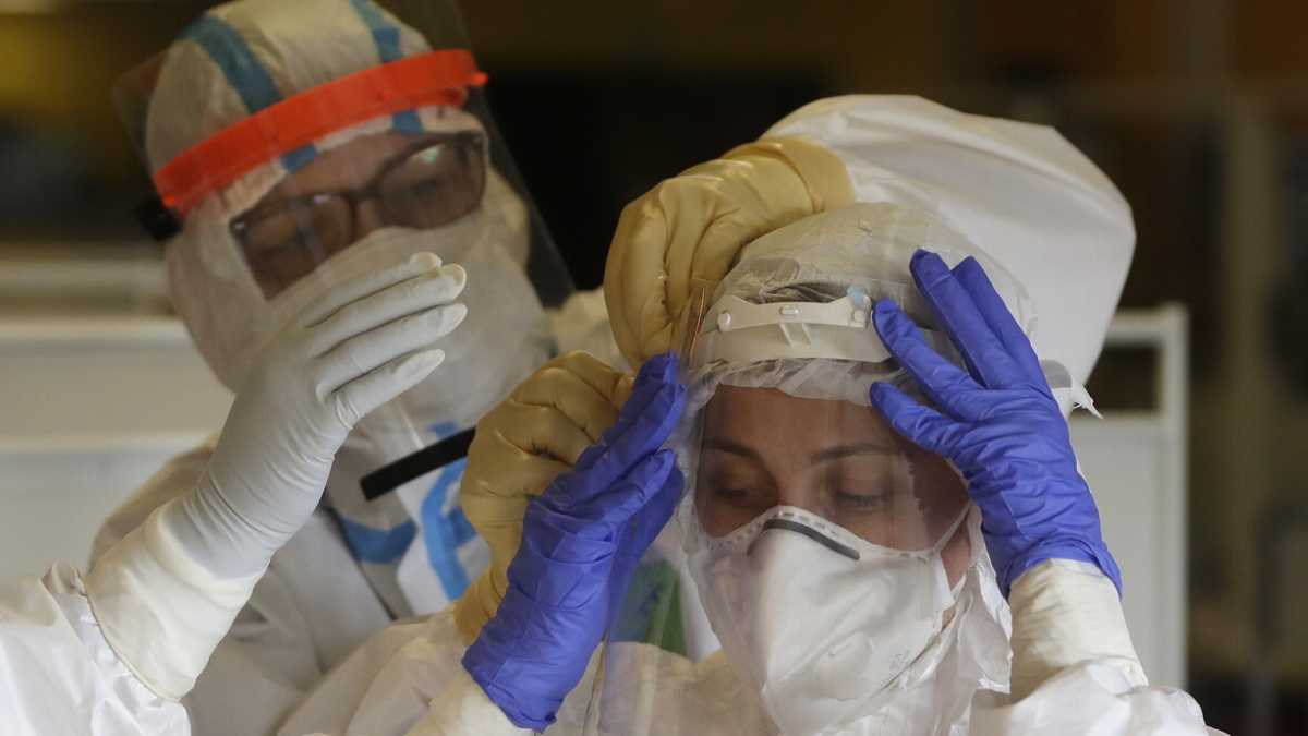 Immagine di Nella guerra al virus "coltello tra i denti", tanto più adesso, è importante il network testing, dice Crisanti