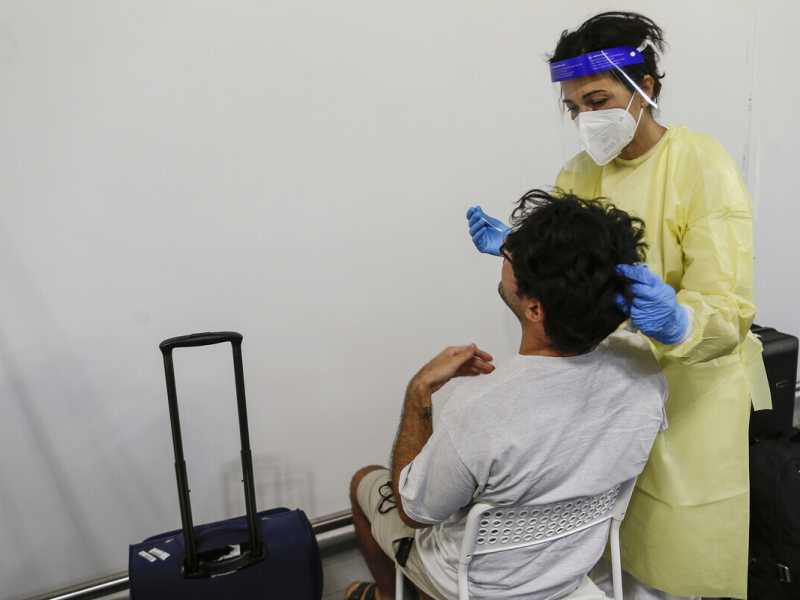 Test rapidi, costi bassi. Buone notizie per porre il virus sotto controllo