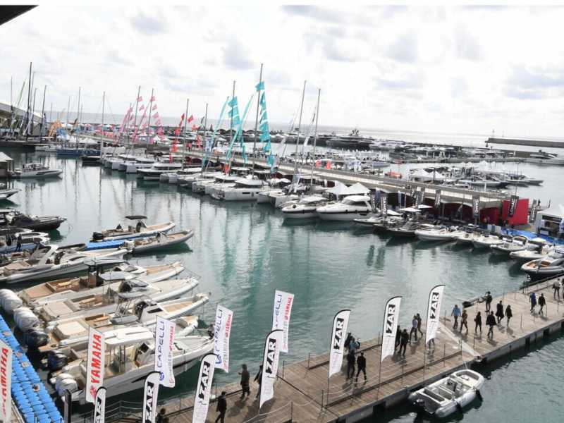 Tira buon vento al Salone di Genova