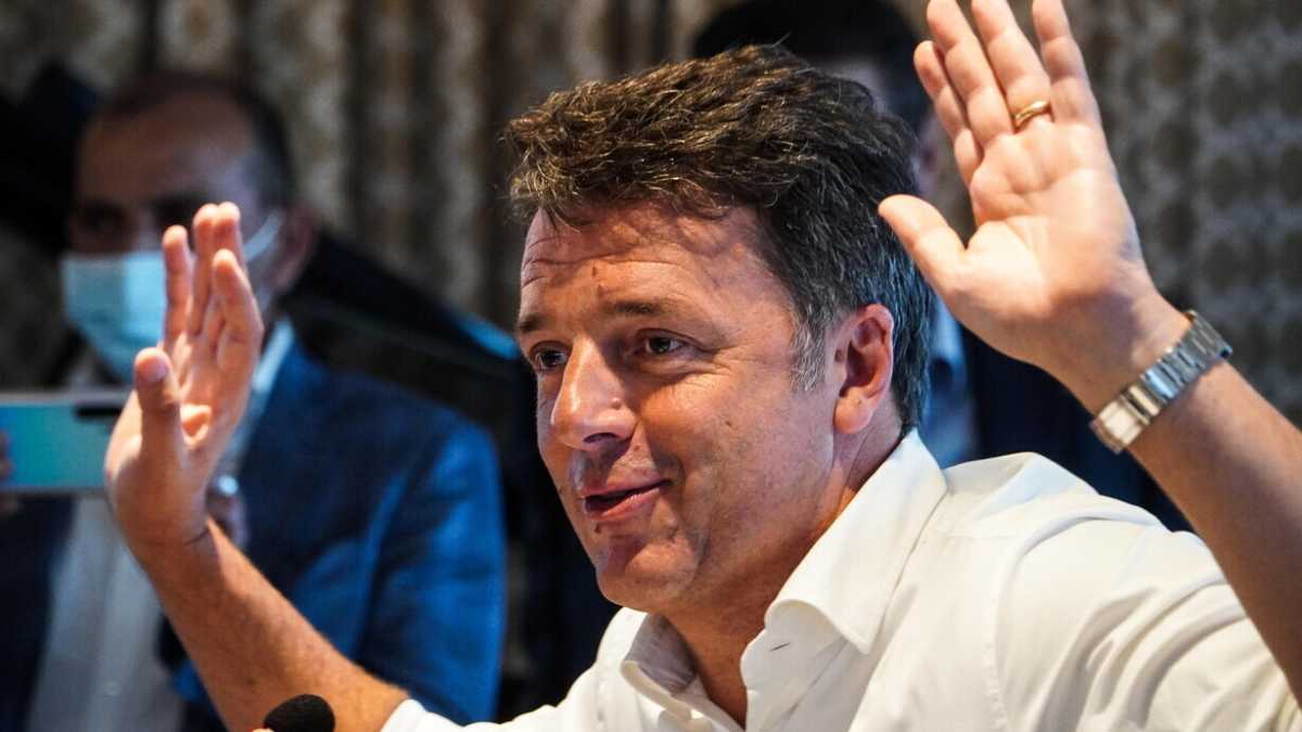 Immagine di Renzi deluso dal risultato di Iv in Toscana (e da Giani)