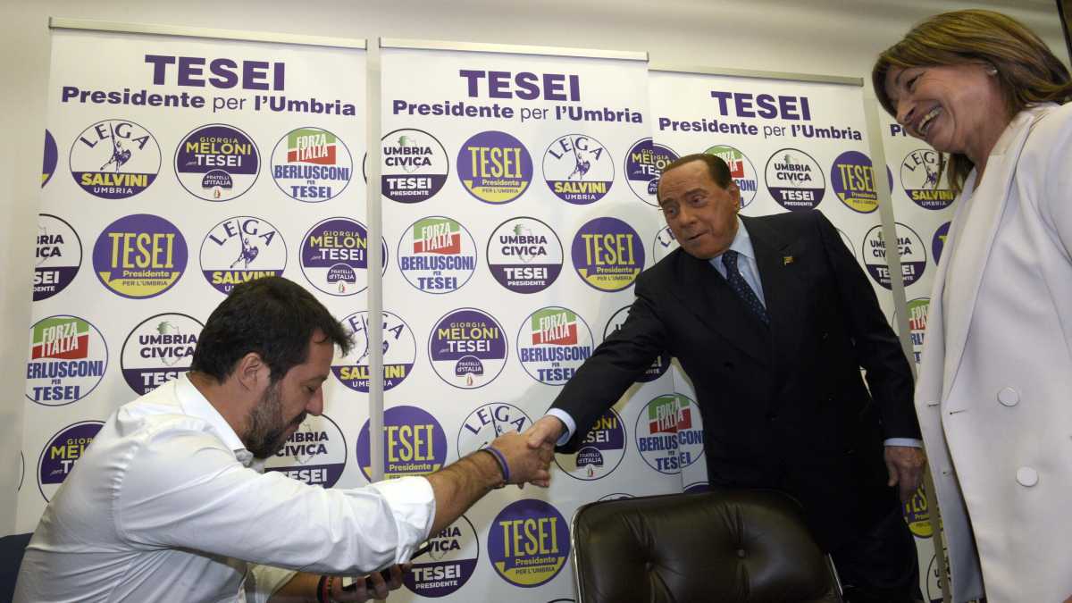 Immagine di Salvini desnudo per i giudici: non paragonatelo a Silvio