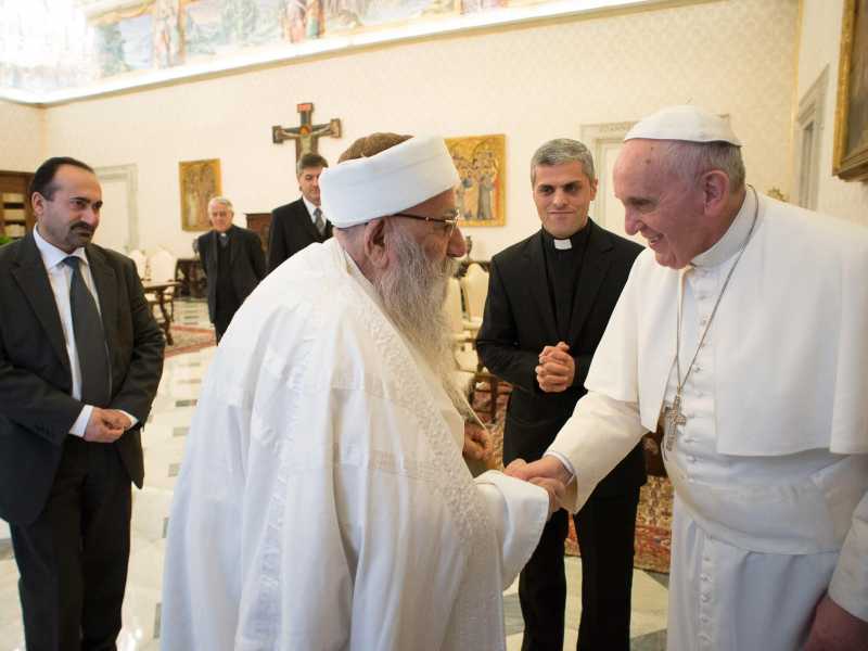 Il grande esempio del "papa" yazida contro la pratica del ripudio