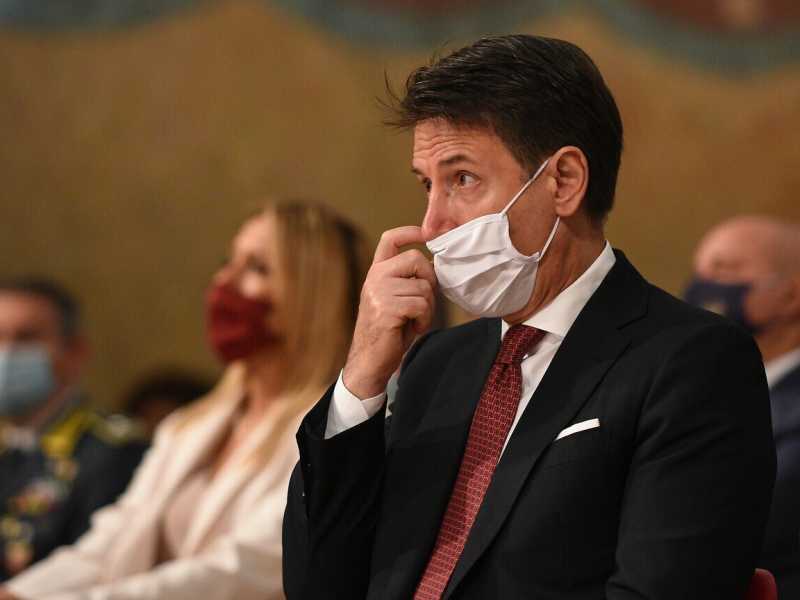 Governo diviso sulle chiusure: il dilemma di Conte tra imprese e Covid