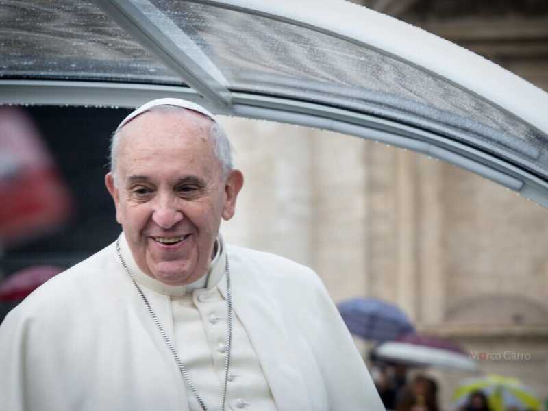 Che c'è di strano se il Papa è d'accordo con Voltaire?